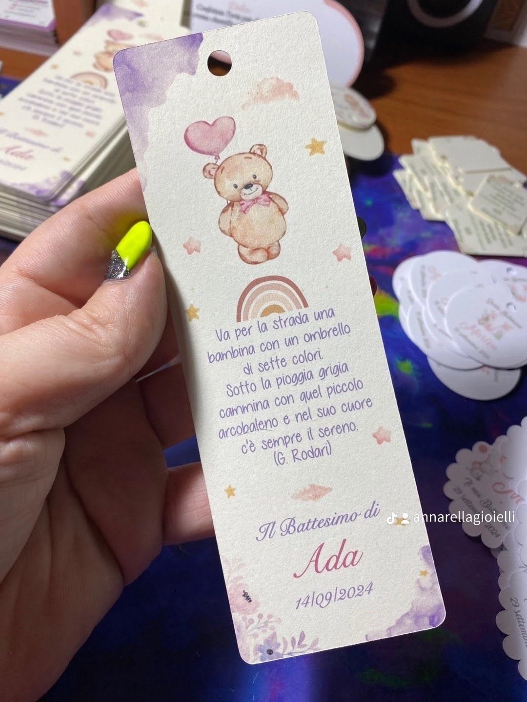 Segnalibro Segnaposto Battesimo Personalizzato con Orsetto e Arcobaleno (BKM-OR-11) - immagine 5